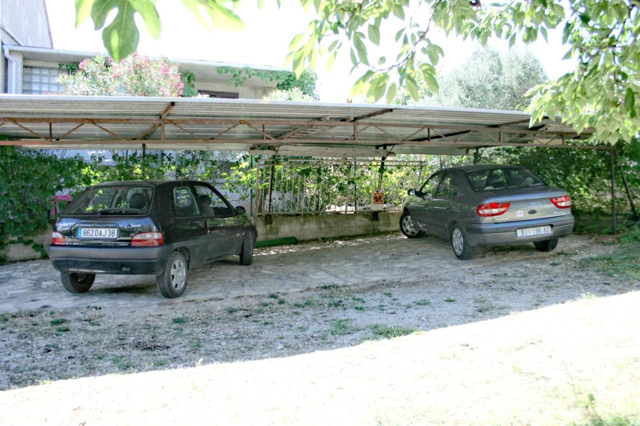 Apartments With A Parking Space Murter - 5103 Betina  Exterior foto